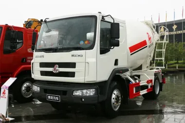 XE TRỘN BÊ TÔNG CHENGLONG 10 KHỐI