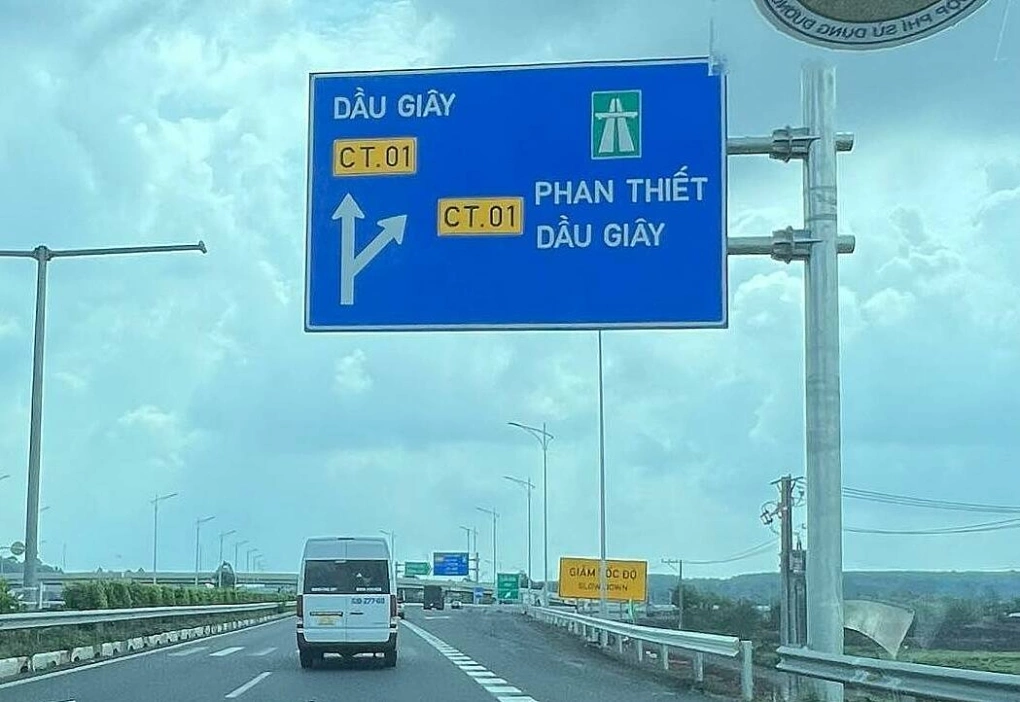 ra khỏi cao tốc